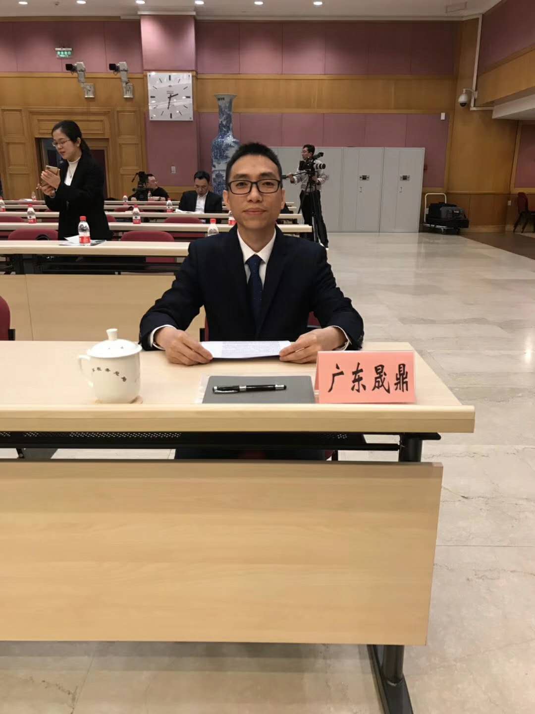 热烈：豵m球盟会·(中国)球盟会精密仪器参加李克强总理组织的《关于企业税负改革座谈会》